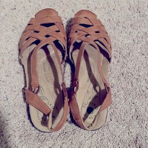 Earth Origins tan sandal